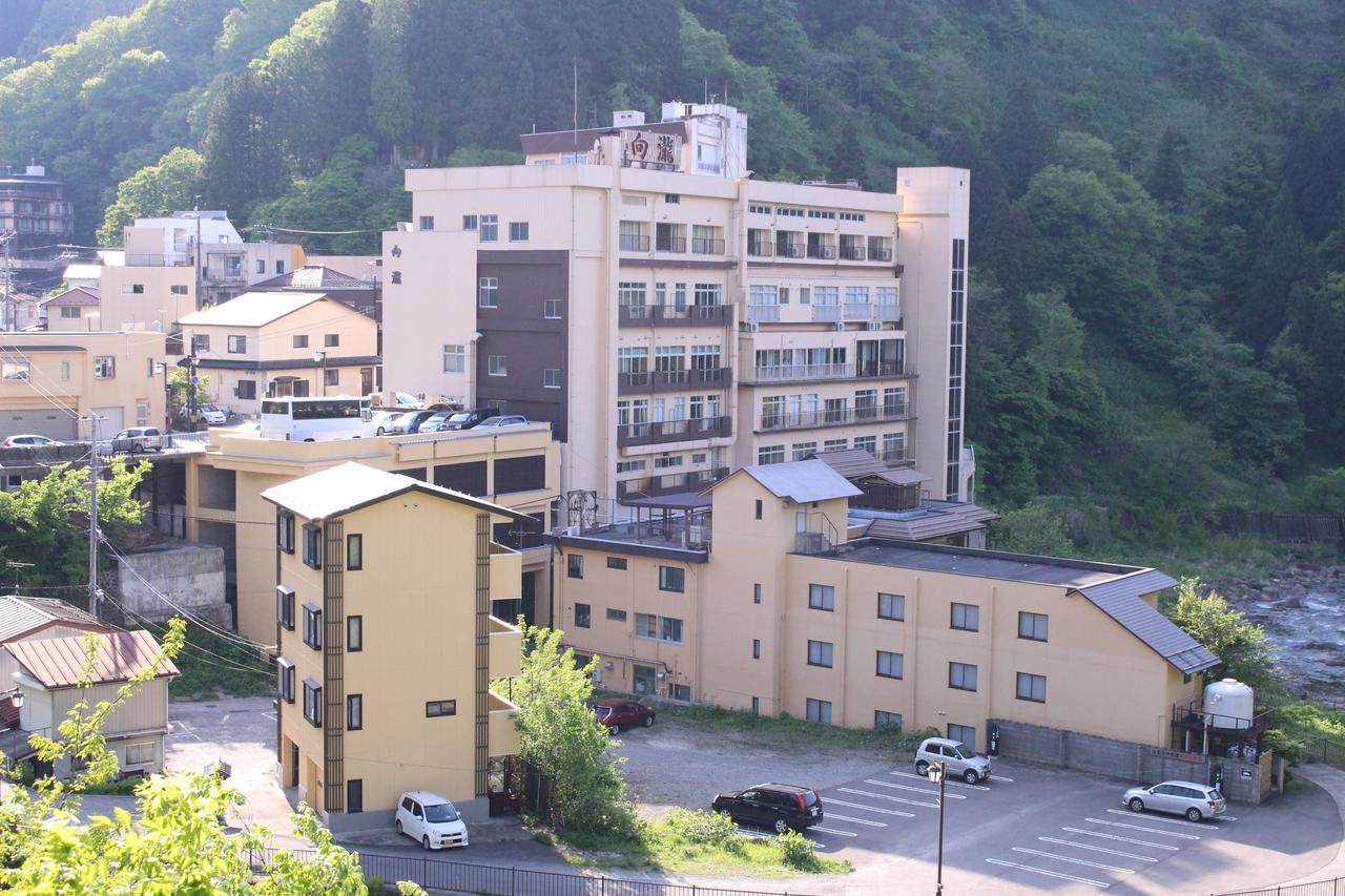 土湯温泉 やすらぎの宿 向瀧旅館 Fukushima  Zewnętrze zdjęcie