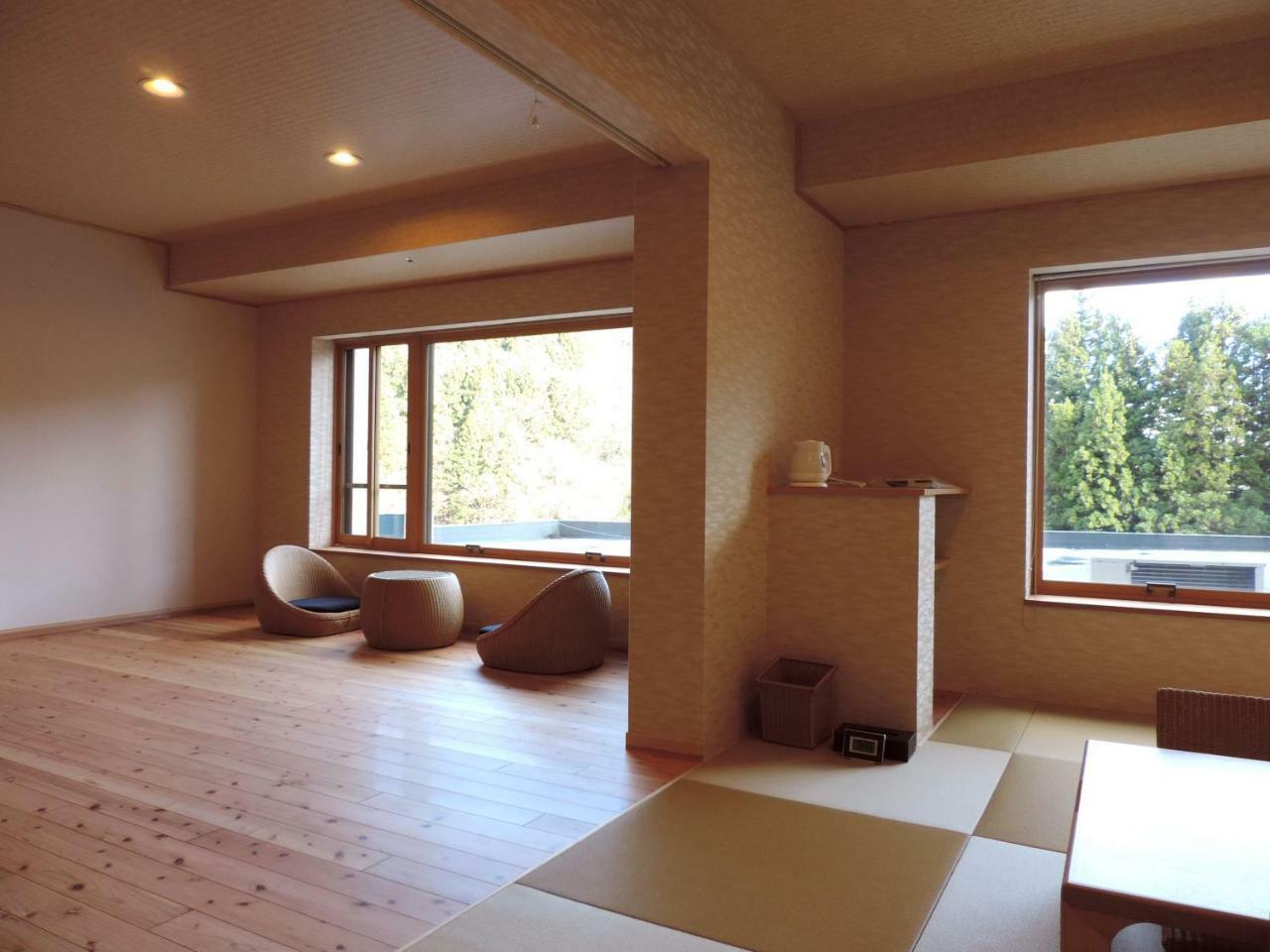 土湯温泉 やすらぎの宿 向瀧旅館 Fukushima  Zewnętrze zdjęcie